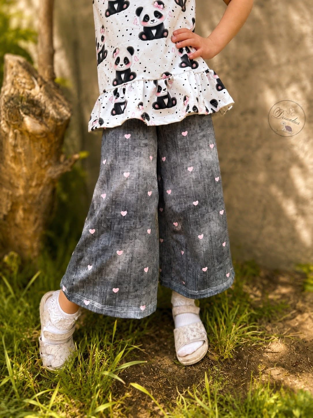 VORBESTELLUNG | DENIM | MITTELGRAU | ROSA HERZEN | PANDA SERIE