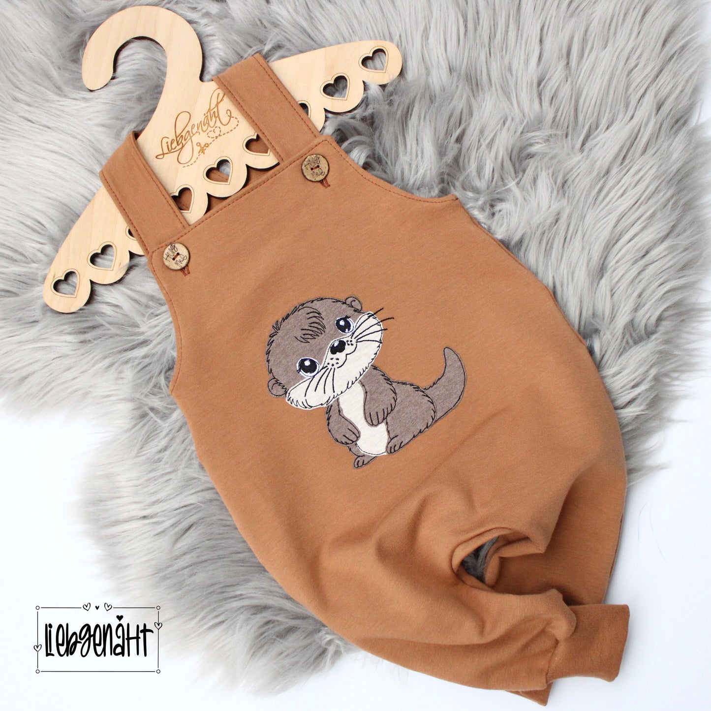 Stickdatei - stehender Otter