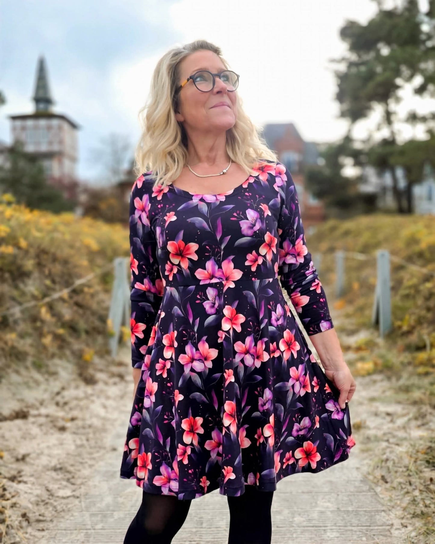 JERSEY | Blumen auf Schwarz | Meterware