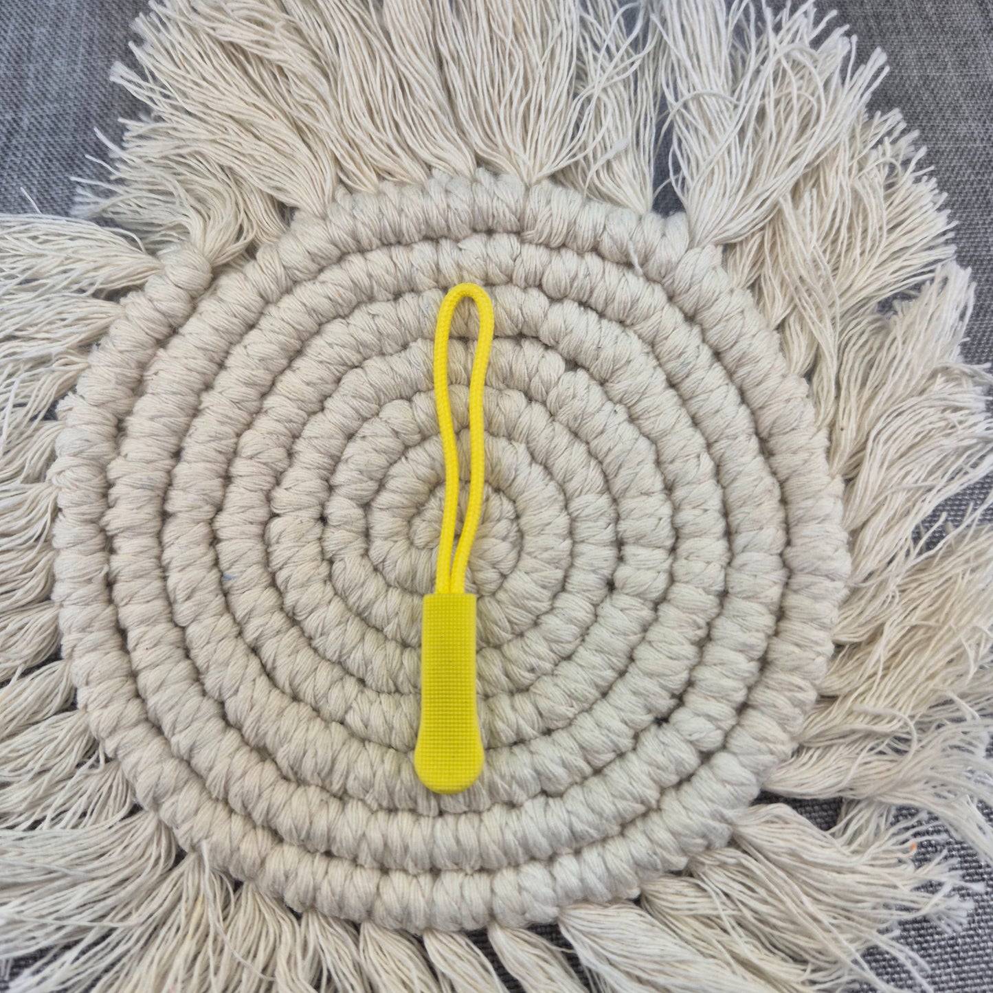 ZIPPER ANHÄNGER | Gelb