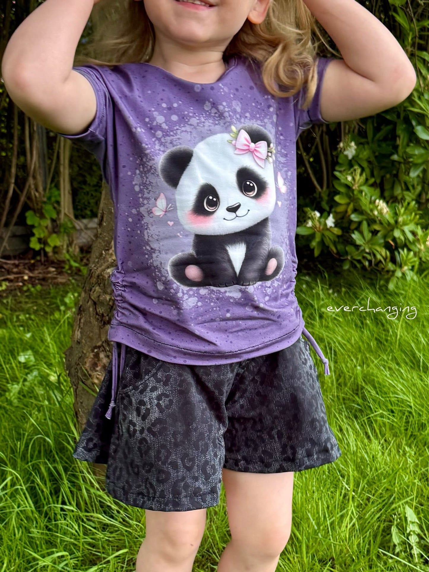 VORBESTELLUNG | PANDA MIT SCHLEIFE PANEL