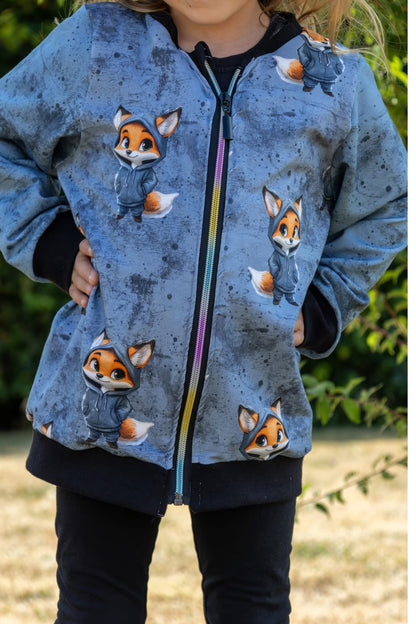 VORBESTELLUNG | ALLOVER FUCHS IM HOODIE | FUCHS SERIE