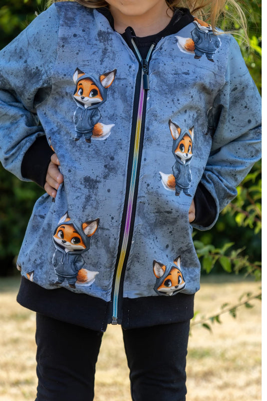 VORBESTELLUNG | ALLOVER FUCHS IM HOODIE | FUCHS SERIE