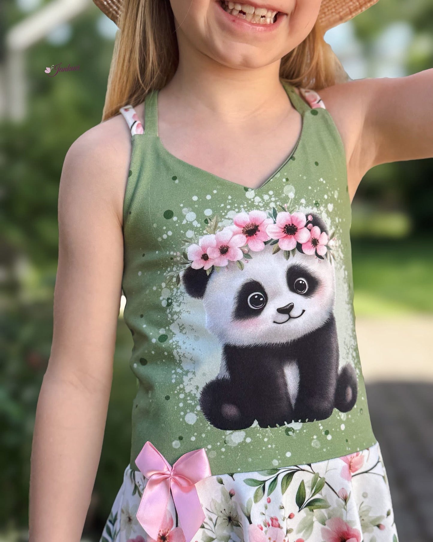 VORBESTELLUNG | PANDA MIT BLUME PANEL