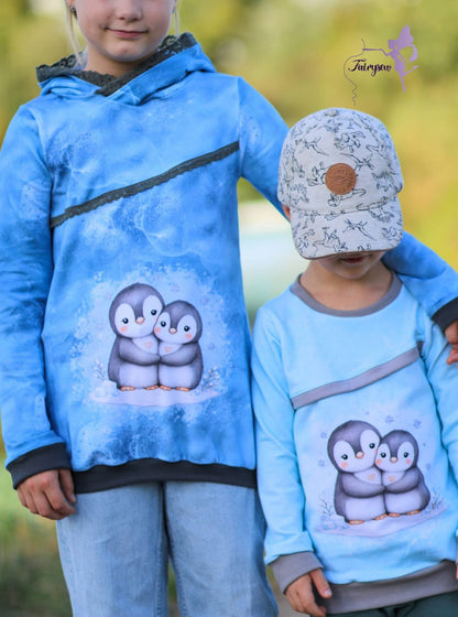 VORBESTELLUNG | WINTERWELT | PANEL KUSCHELPINGUIN EISBLAU