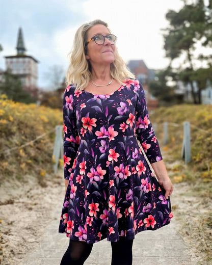 JERSEY | Blumen auf Schwarz | Meterware